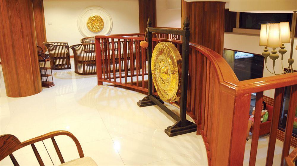 Lullaby Inn Silom Bangkok Exterior foto