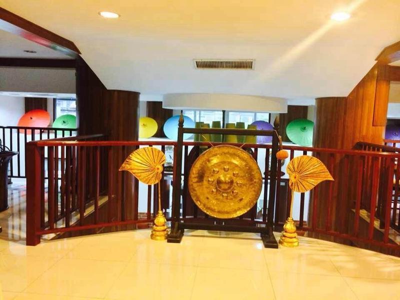 Lullaby Inn Silom Bangkok Exterior foto